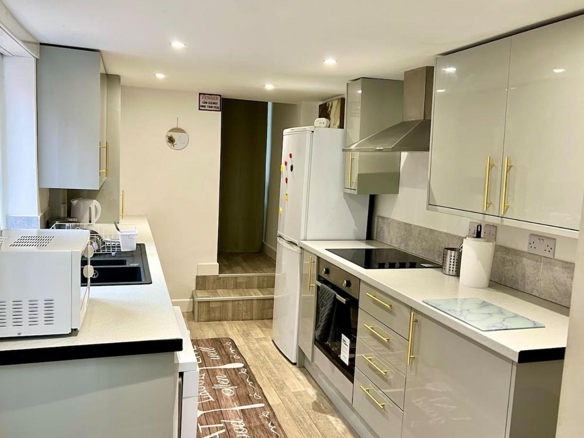 4 Bedroom Terrace House Wellingborough Εξωτερικό φωτογραφία